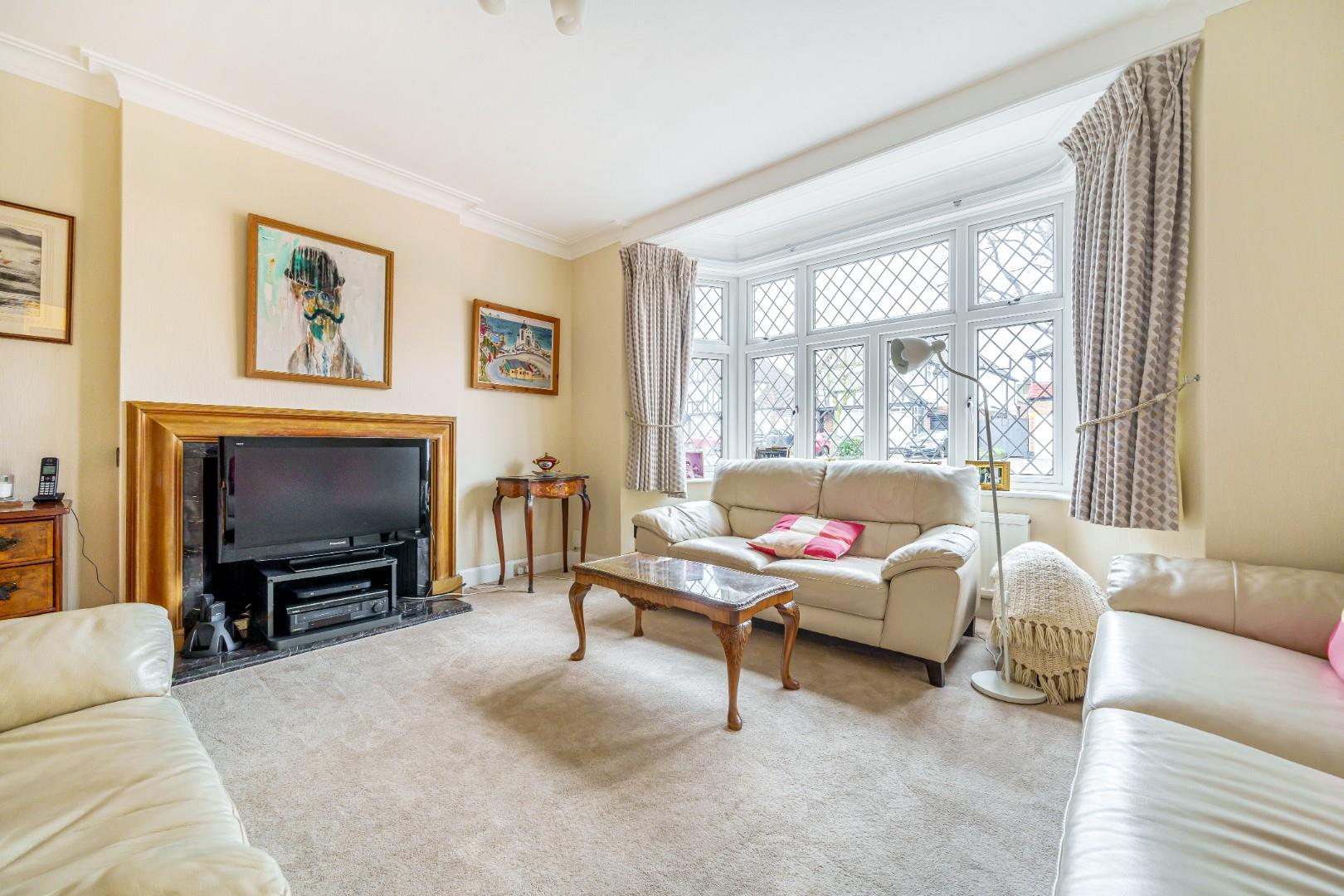 Park Grove, Edgware